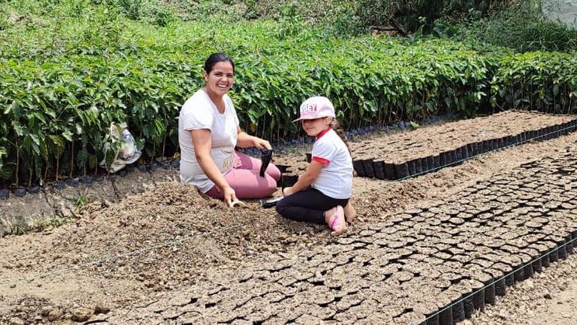 Empoderamiento femenino y desafíos en la producción de café: un estudio de caso en el eje cafetalero suroeste de Lara